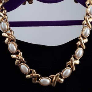 Vintage ANNE KLEIN necklace
